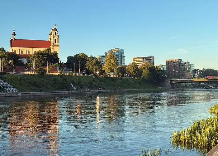Old Town Riverside Haven Апартаменти Вільнюс